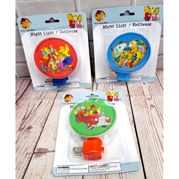 The Berenstain Bears LED Night Light Set Of 3 Manual On/Off Switch - Picture 1 of 5